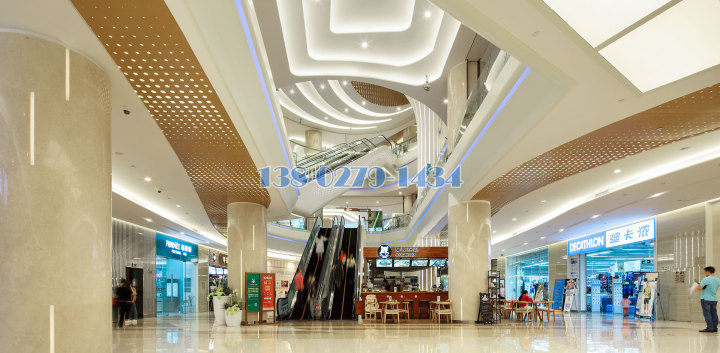 商場(chǎng)漸變孔徑?jīng)_孔鋁單板