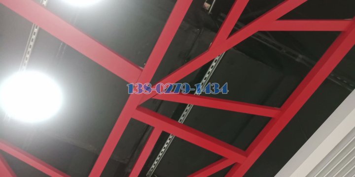 地铁站组合框架吊顶铝方通做法 地铁站组合框架吊顶铝方通做法