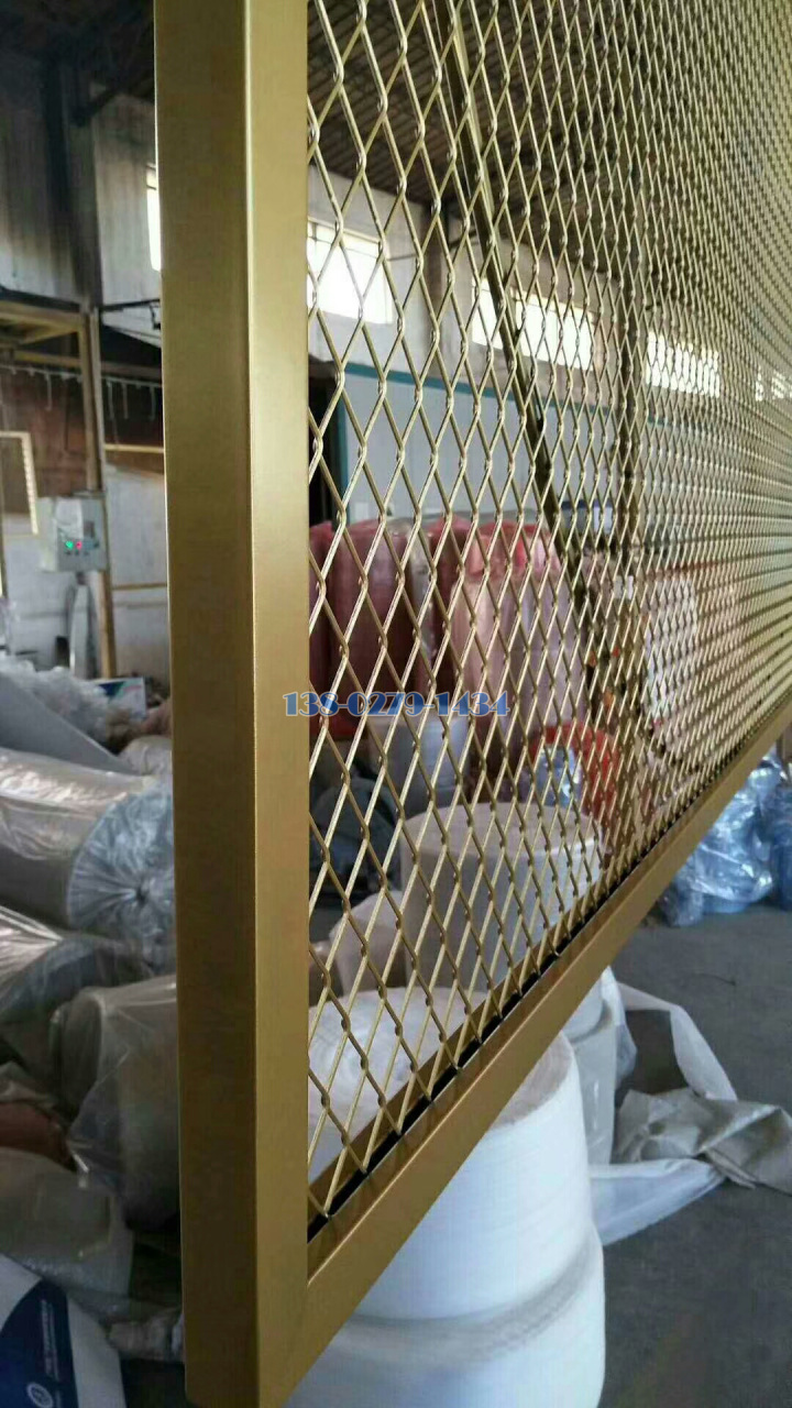 金色氟碳烤漆铝合金拉网板 金色氟碳烤漆铝合金拉网板