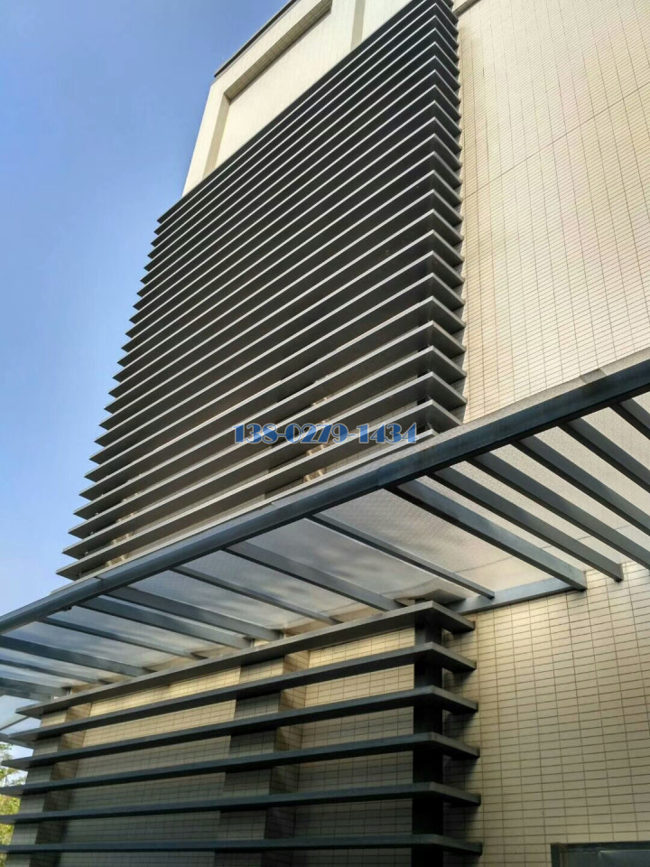 �~�٦w�˾�V�T�X����]