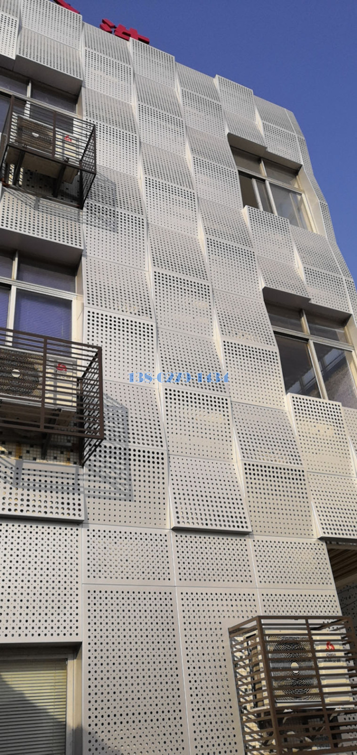 �~�ٽĤժi���κ��ܤվT��O