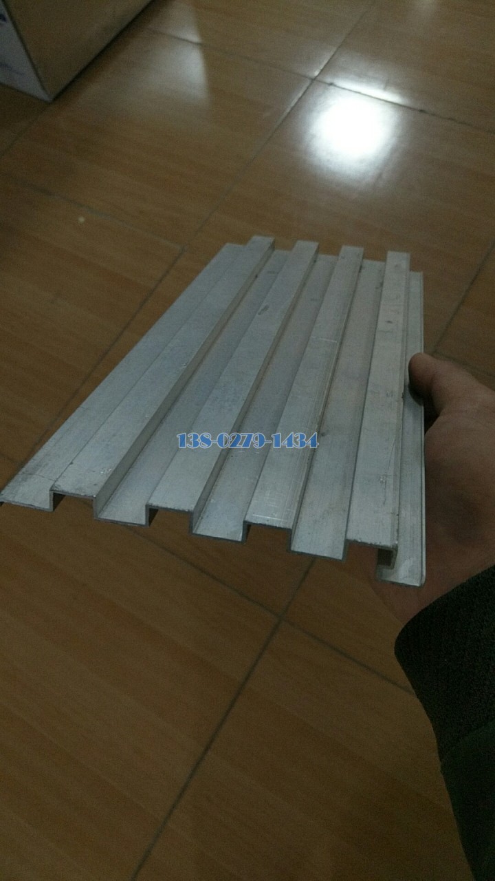 20*10波浪凹凸鋁型材