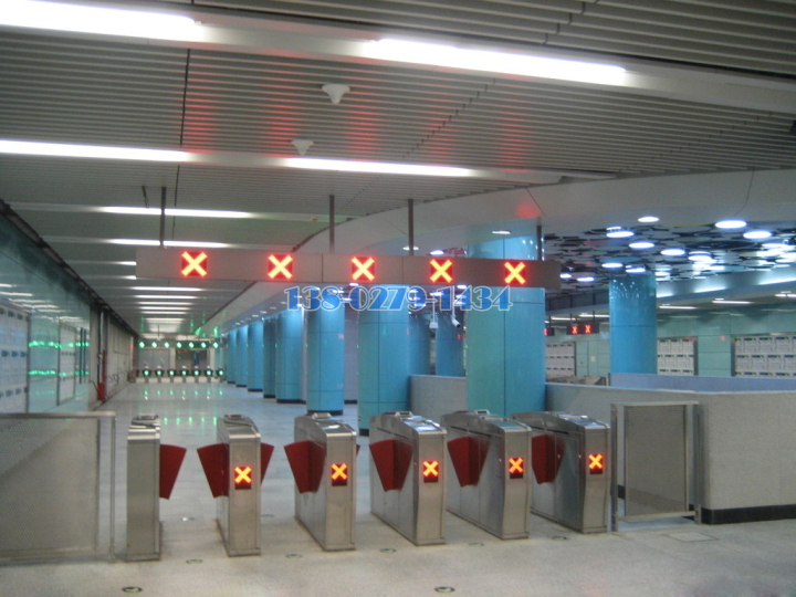 地鐵陶瓷烤瓷包柱鋁板