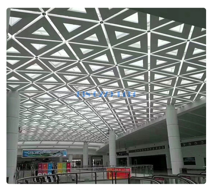 三角形镂空铝单板吊顶 三角形镂空铝单板吊顶