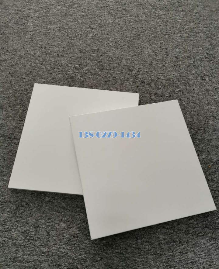 ������T���O