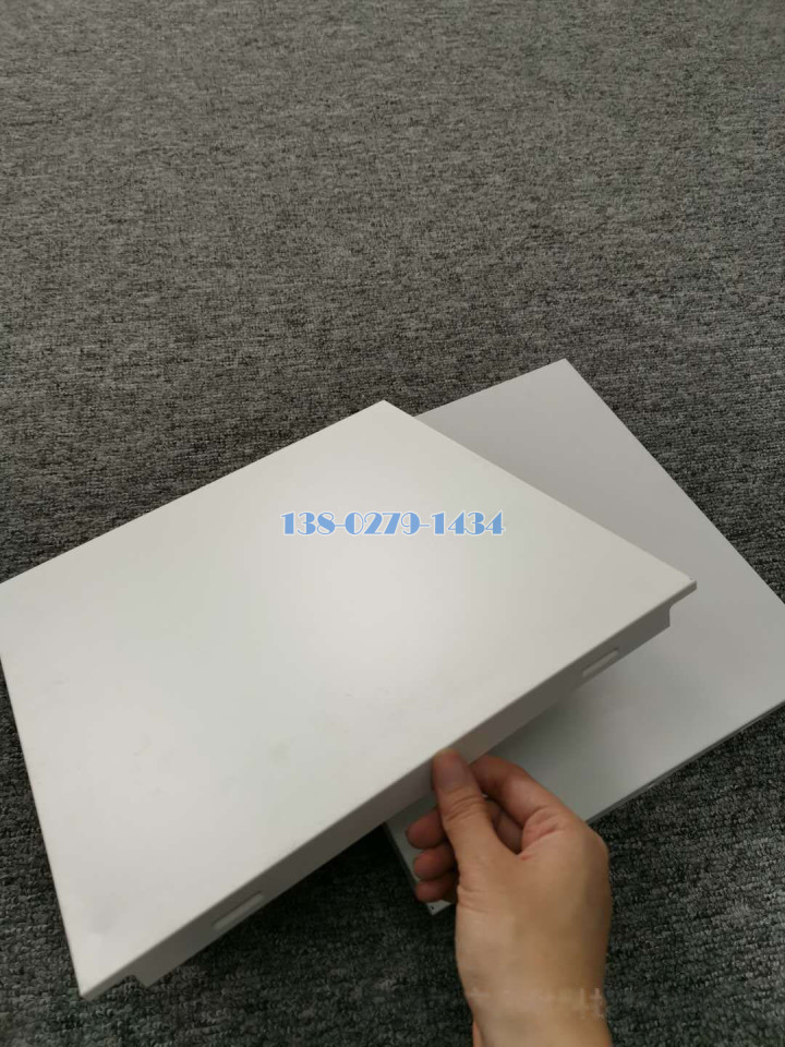 ������300�T���O