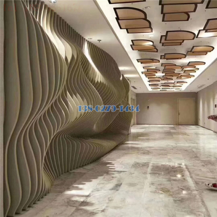 波浪造型弧形铝方通墙面 波浪造型弧形铝方通墙面
