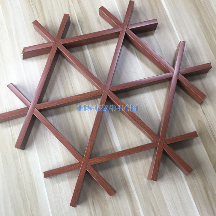 滚涂木纹色三角形铝格栅 滚涂木纹色三角形铝格栅