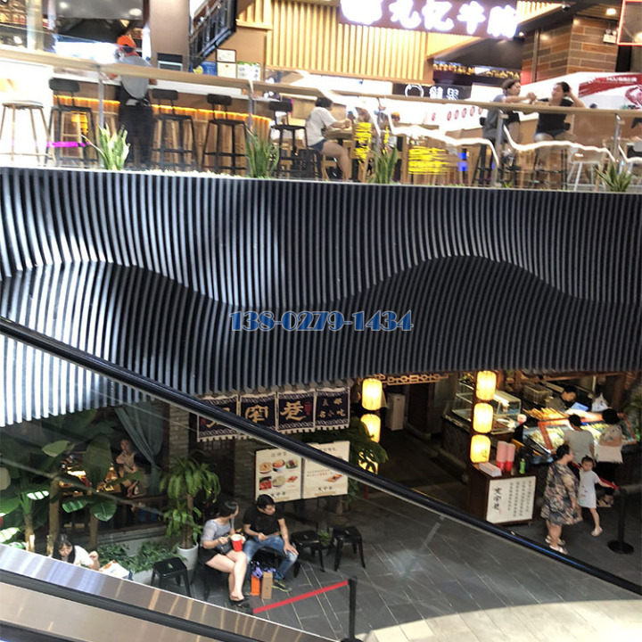商场阳台波浪造型铝方通 商场阳台波浪造型铝方通