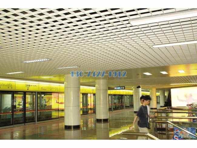 �s�{�a�K1���u���O�զ�T��]�Q��