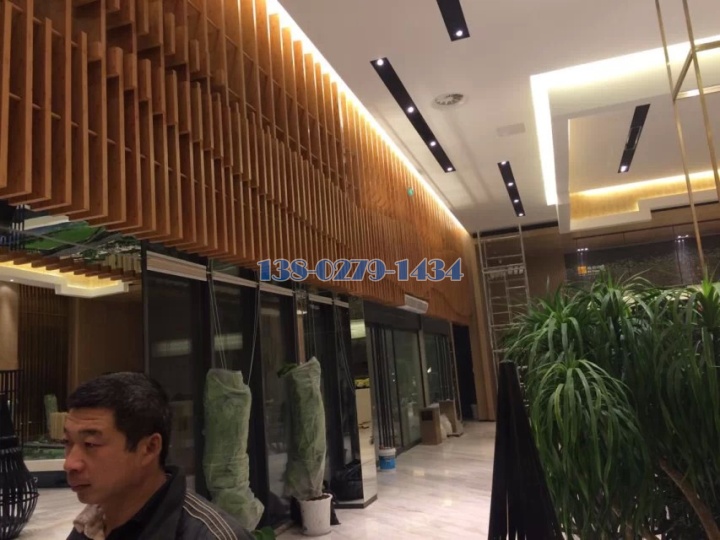 门头多种长度堆叠铝方通 门头多种长度堆叠铝方通