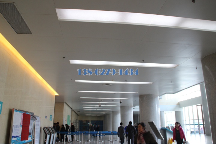 醫院掛號大廳吊頂鋁單板