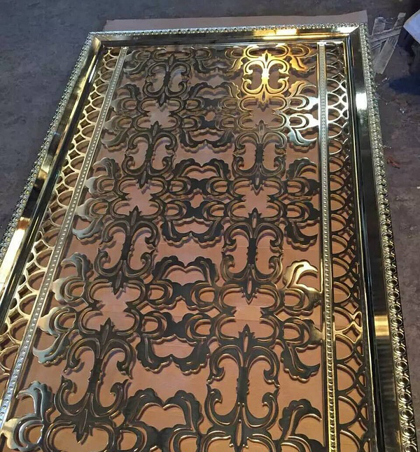 钛金铝板雕刻镂空屏风