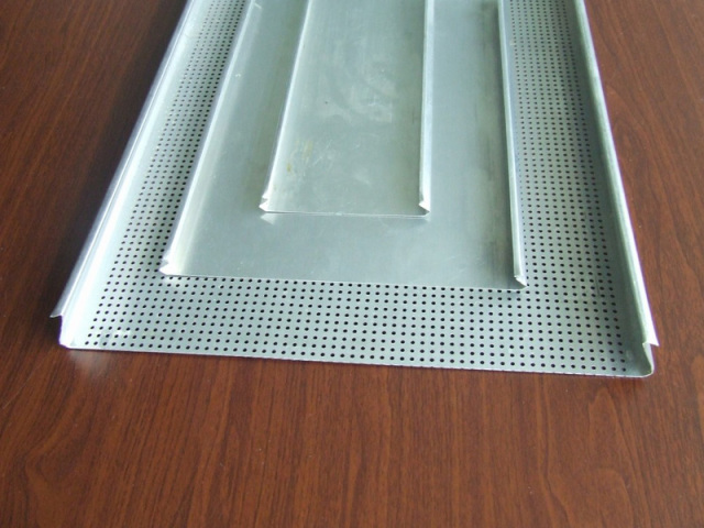 冲孔铝条扣规格