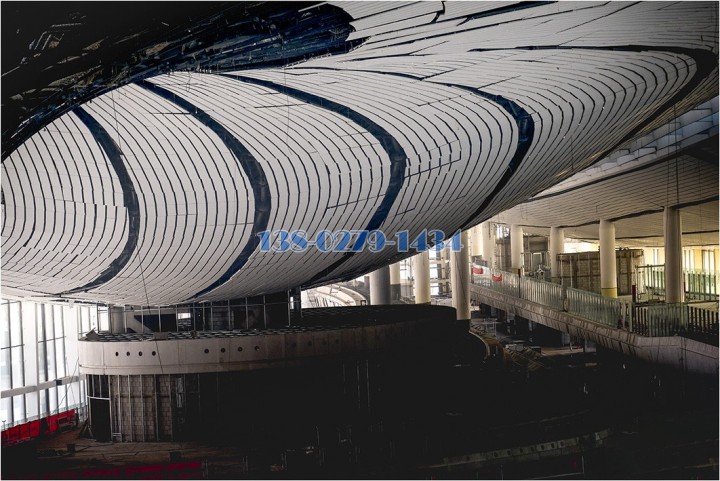 �j�U���b�w�˩��ξT��q