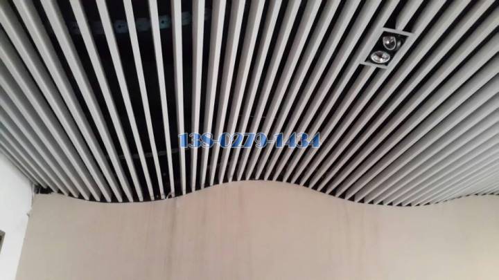 �T��q�i���y���w�˰����Ӹ`