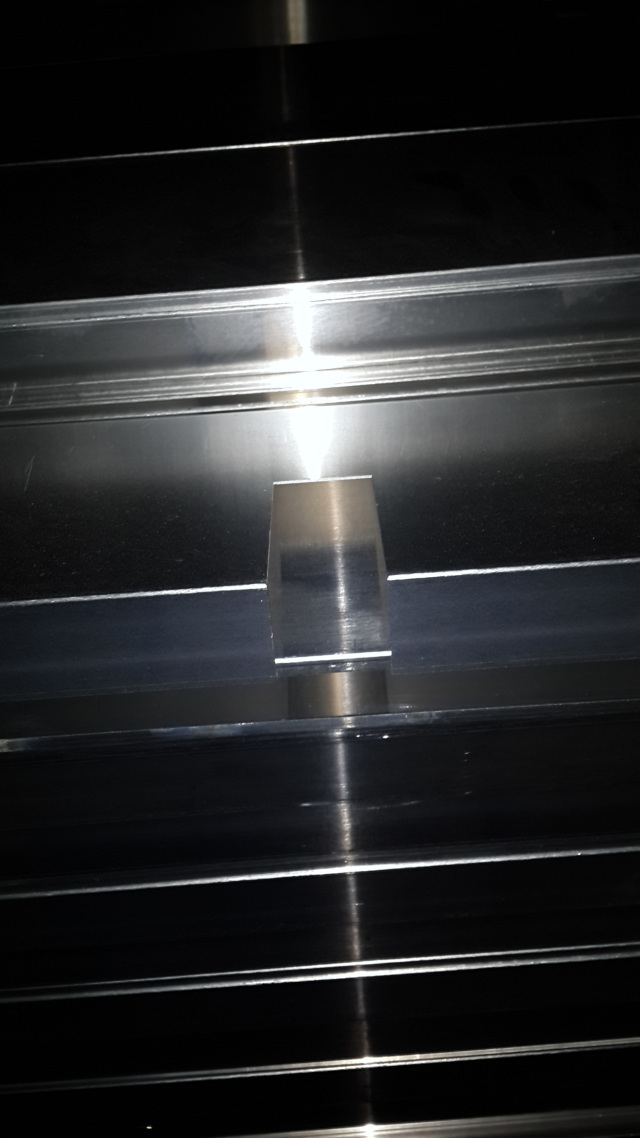 铝格栅天花冲卡口