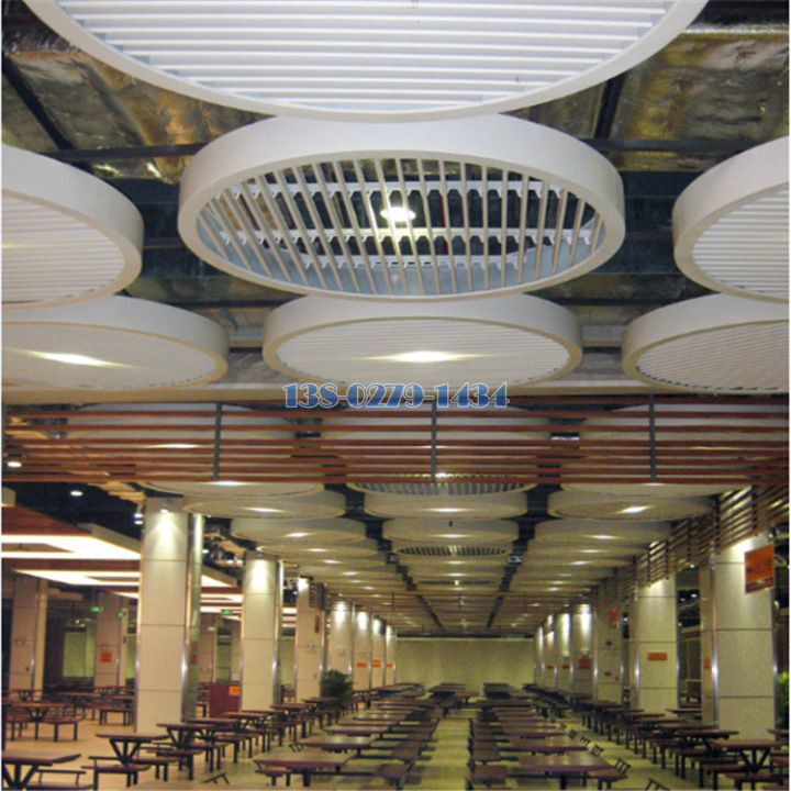 �Ǯն����βզX�w���E��