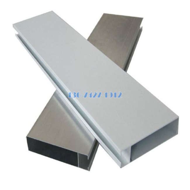 U�ѾT��q����