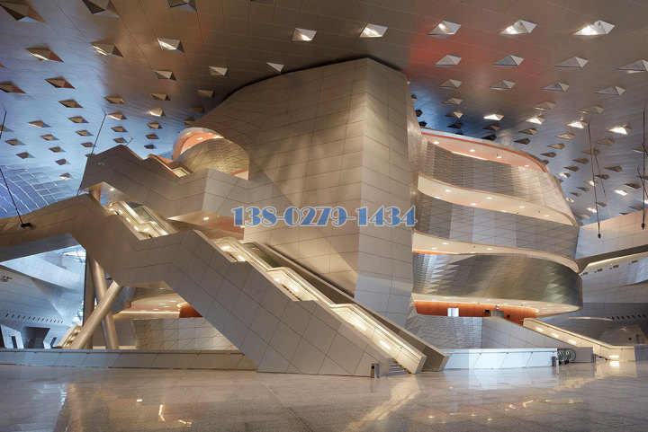 �j�U�y���٭��T��O