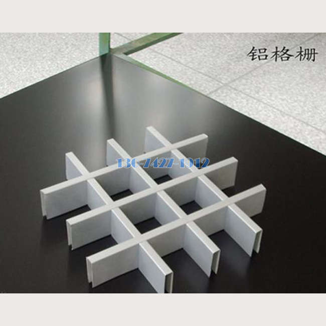 �T��]�Q��